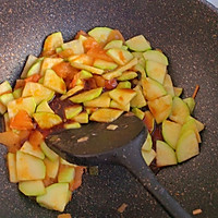 Step 5 for Stir-Fried Tomato and Zucchini