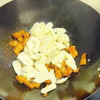 Step 4 for Stir-Fried Water Chestnut with Pork