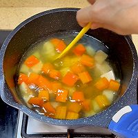 Curry stewed vegetables, this pot of spring day soup is amazing! Low calorie and warm stomach, a soulful recipe illustrated step by step 6
