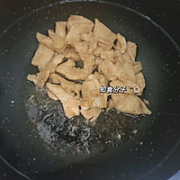 Step 3 - Celery and Thousand-sheet Fried Chicken Breast