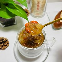 #Fresh Spring#Step 9: The nutrients of red dates and goji berries blend into the Silver Ear porridge, loved by both the elderly and children, nourishing and moisturizing