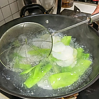 Step 2 for Spicy Hot Oil Wuchuan Fish