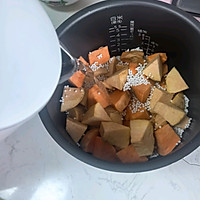 Step 3 of Making Sweet Potato Sago Soup