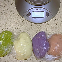 Step 2 for the preparation of Snow Lotus