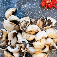 Step 4 for Fresh, Fragrant, and Spicy Large Scallops