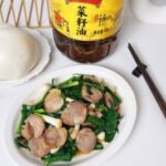 "Each bite of the salty-sweet green rice ball captures the unique taste of spring and is not to be missed."